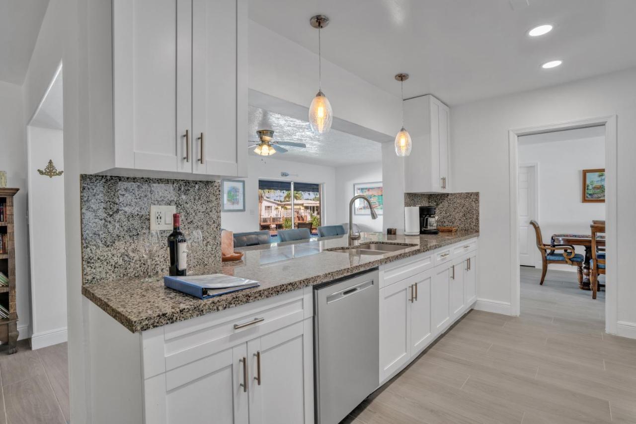4 Bd Near Beach Spacious Solar Heated Pool Waterfront Home Pompano Beach Exteriér fotografie